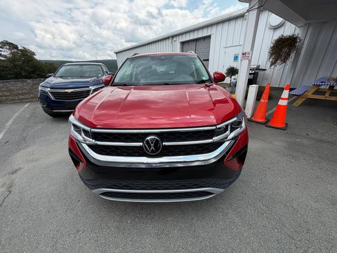 Used 2023 Volkswagen Taos SEL AWD/4WD image 8