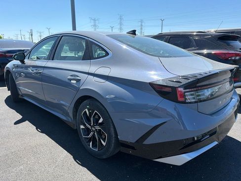 Used 2025 Hyundai Sonata SEL FWD image 3