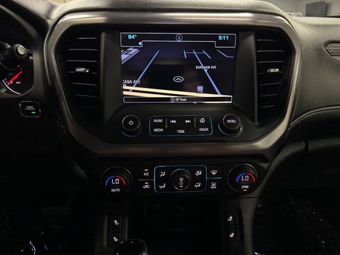 Used 2017 GMC Acadia SLT image 25