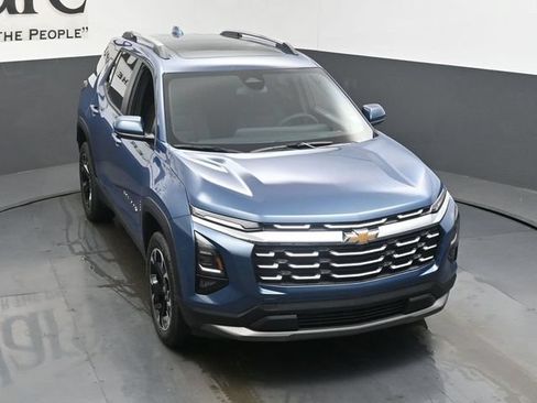 New 2026 Chevrolet Equinox LT w/ LPO, Floor Liner Package FWD image 25