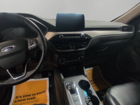 Used 2020 Ford Escape SEL image 12