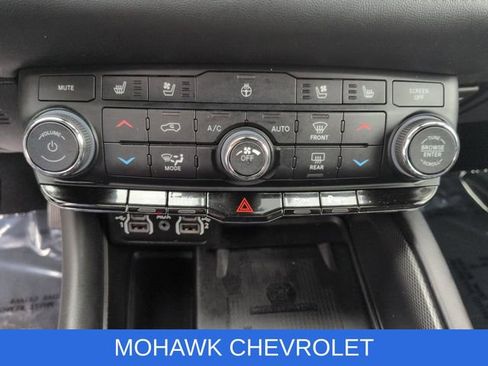 Used 2023 Dodge Durango R/T AWD/4WD image 19