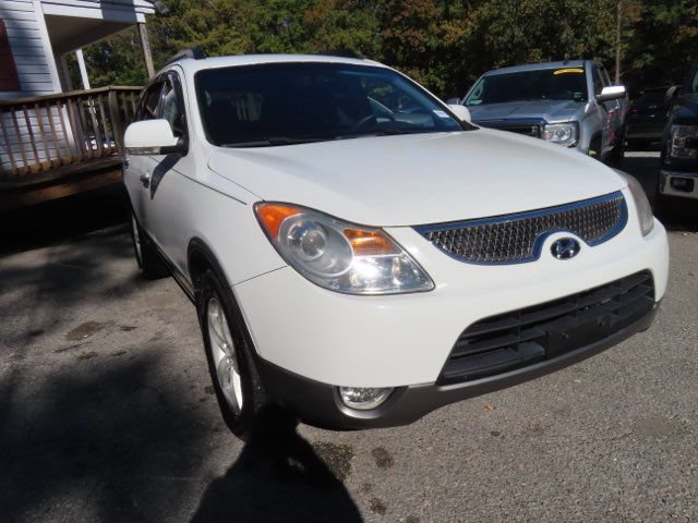 Used 2011 Hyundai Veracruz Limited w/ Navigation Pkg 3 FWD image 4