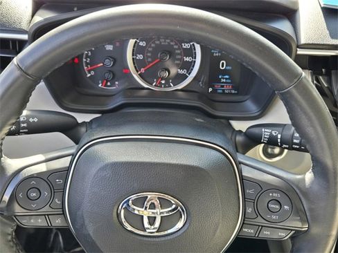 Used 2022 Toyota Corolla Cross LE image 25