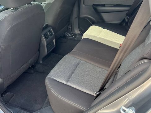 Used 2023 Nissan Rogue SV FWD image 16