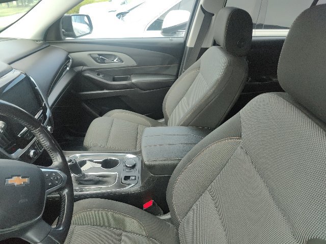 Used 2020 Chevrolet Traverse LT w/ Driver Confidence II Package AWD/4WD image 22