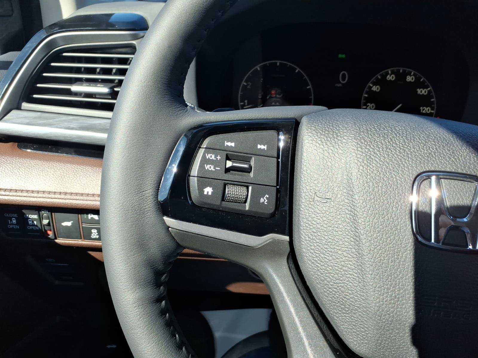 New 2027 Honda Odyssey Elite image 21