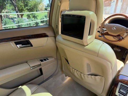 Used 2010 Mercedes-Benz S 550 image 28
