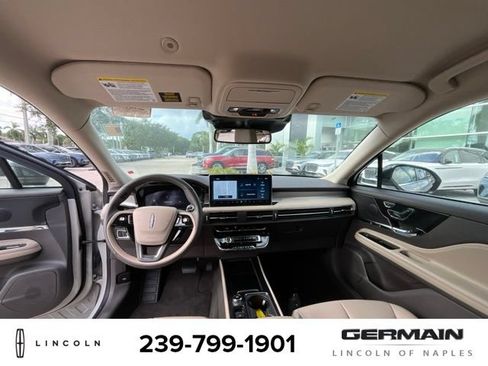 Used 2024 Lincoln Corsair FWD image 14