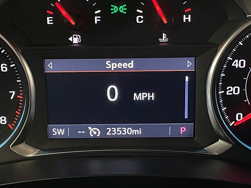 Used 2023 Chevrolet Traverse LT FWD image 19