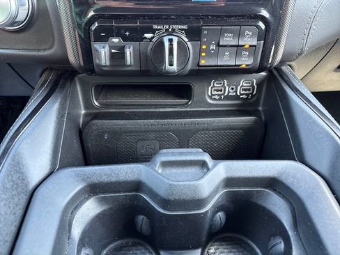 Used 2024 RAM 1500 Limited AWD/4WD image 18