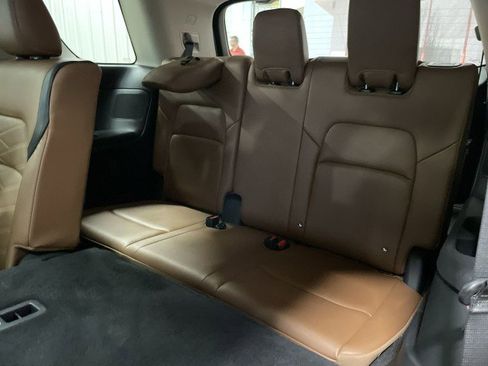 Used 2024 Nissan Pathfinder Platinum w/ Cargo Package AWD/4WD image 26