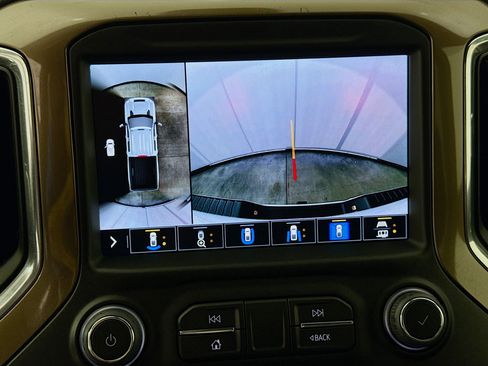 Used 2023 Chevrolet Silverado 3500 High Country AWD/4WD image 16
