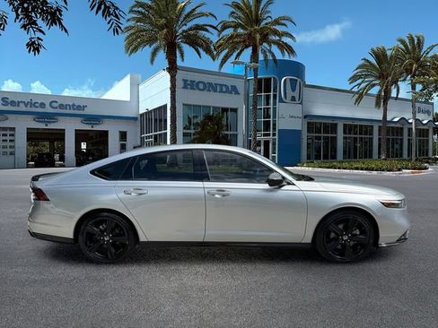 Used 2024 Honda Accord Sport image 9