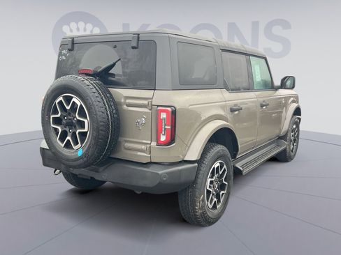 New 2026 Ford Bronco Outer Banks image 7