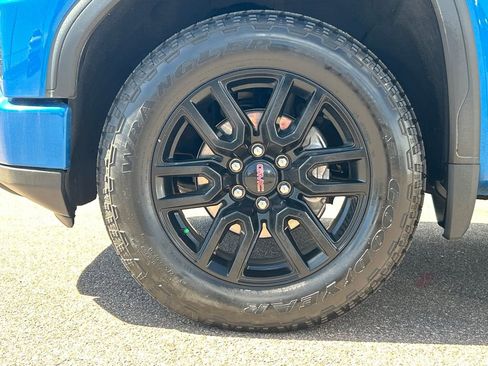 Used 2022 GMC Sierra 1500 Elevation w/ Elevation Premium Package AWD/4WD image 25