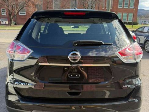 Used 2016 Nissan Rogue S image 4