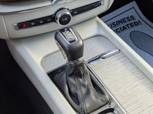 Used 2021 Volvo XC60 T5 Inscription w/ Advanced Package image 12