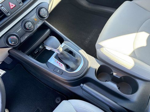 Used 2023 Kia Forte LXS w/ LXS Technology Package image 25