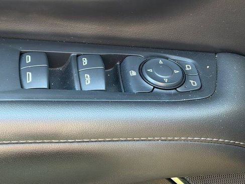 Used 2024 Chevrolet Tahoe LS RWD image 5