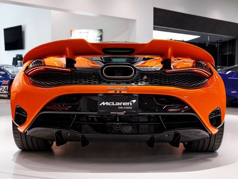 New 2026 McLaren 750S image 7