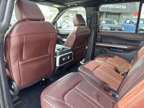 Used 2022 Ford Expedition Max Limited image 15
