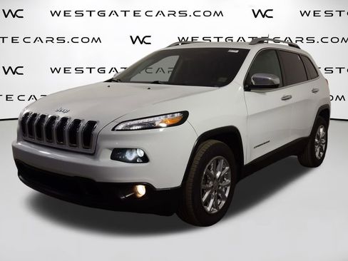 Used 2018 Jeep Cherokee Latitude Plus image 1