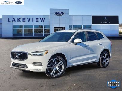 Used 2021 Volvo XC60 T5 Momentum w/ Advanced Package