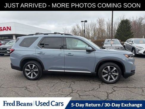 Used 2025 Honda Pilot Elite image 8