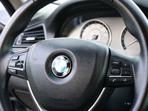 Used 2011 BMW 535i Sedan image 11