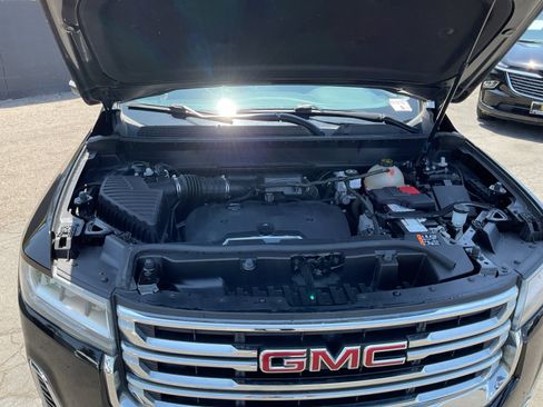 Used 2021 GMC Acadia SLE w/ Driver Convenience Package FWD image 22