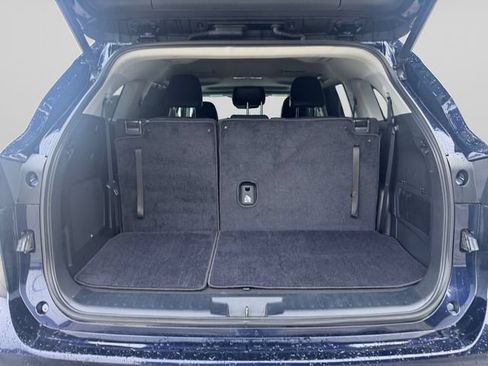 Used 2023 Toyota Highlander Limited FWD image 19