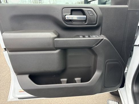 Used 2022 Chevrolet Silverado 2500 Custom w/ Custom Value Package image 23