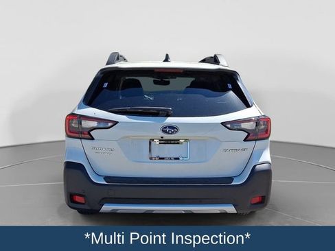 Used 2025 Subaru Outback Limited AWD/4WD image 6