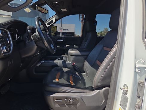 Used 2020 GMC Sierra 2500 AT4 w/ AT4 Premium Package AWD/4WD image 25