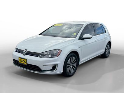 Used 2016 Volkswagen e-Golf SE w/ DC Fast Charging Package