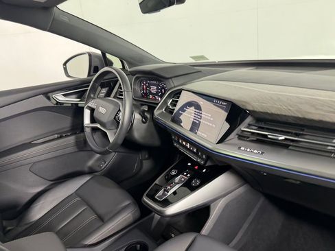 Used 2024 Audi Q4 e-tron Premium Plus w/ Premium Plus AWD/4WD image 33