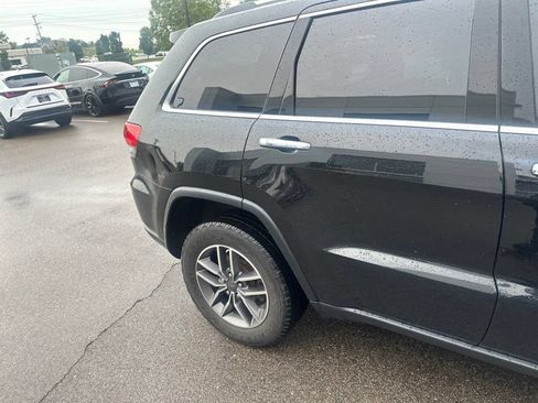 Used 2019 Jeep Grand Cherokee Limited w/ Trailer Tow Group IV AWD/4WD image 18