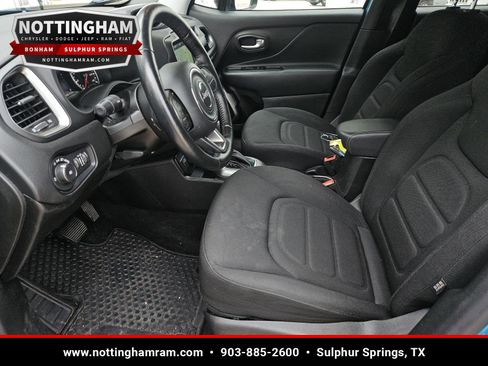 Used 2022 Jeep Renegade Latitude w/ Convenience Group AWD/4WD image 24