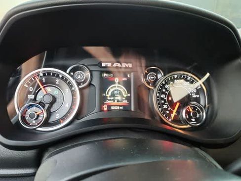 Used 2020 RAM 2500 Big Horn w/ Level 1 Equipment Group AWD/4WD image 9