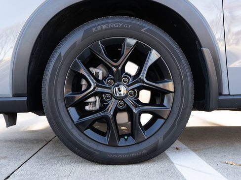 Used 2024 Honda HR-V Sport image 14