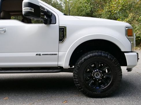 Used 2022 Ford F250 Lariat w/ Tremor Off-Road Package image 45