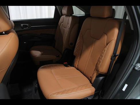 Used 2023 Kia Sorento SX Prestige AWD/4WD image 21