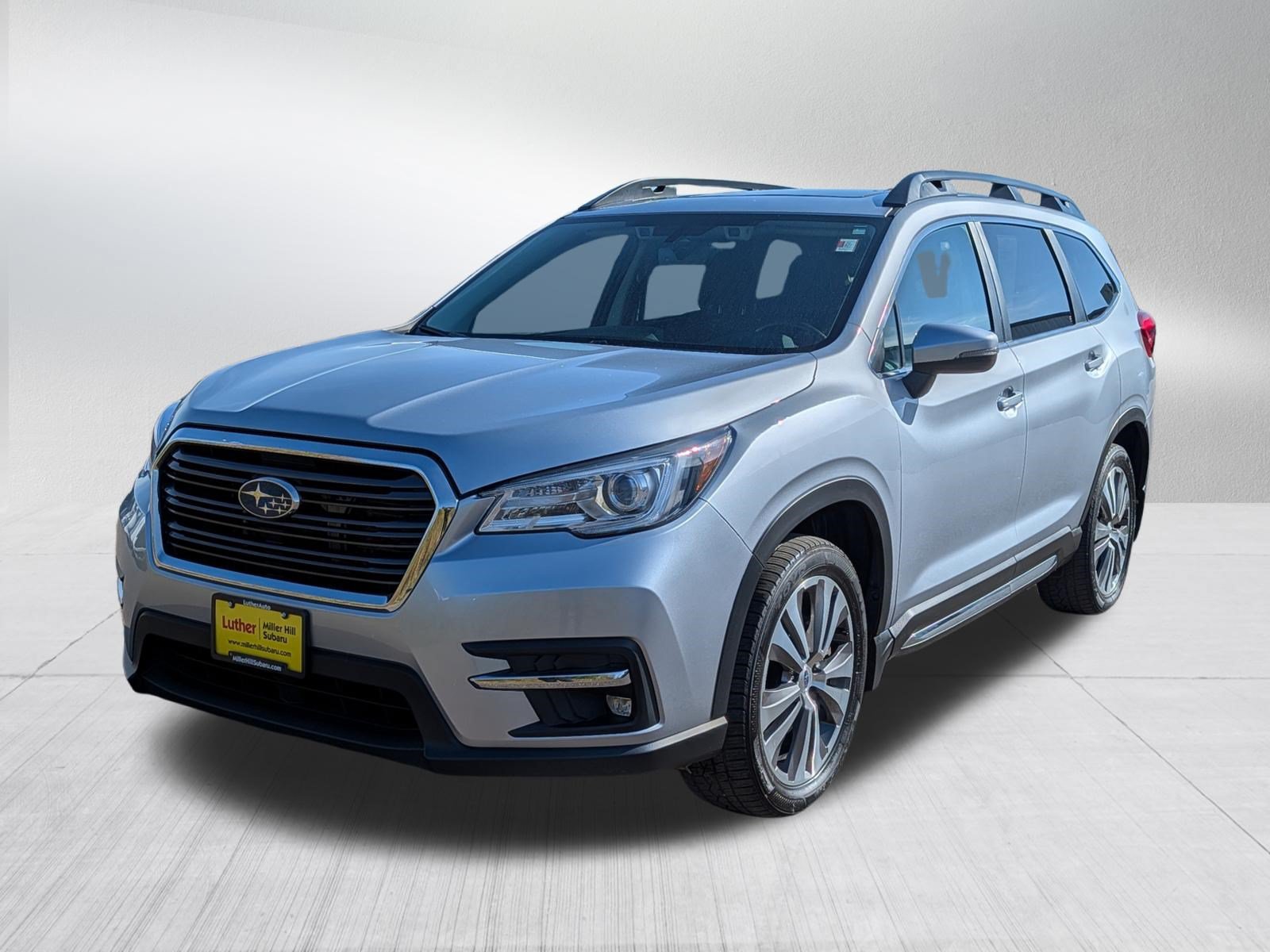 Used 2022 Subaru Ascent Limited w/ Technology Package AWD/4WD image 3