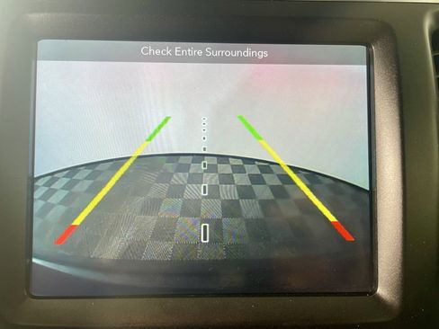 Used 2019 Jeep Cherokee Trailhawk w/ Cold Weather Group image 21