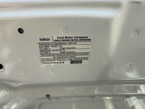 Used 2025 Ford Mustang Convertible image 14