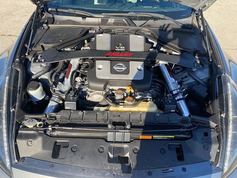 Used 2014 Nissan 370Z Touring w/ Sport Package image 20