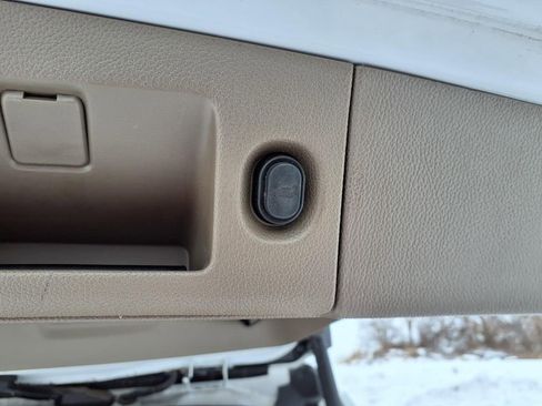 Used 2018 Chevrolet Tahoe LT image 38