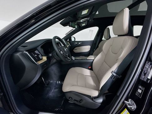 New 2026 Volvo XC60 B5 Core AWD/4WD image 21
