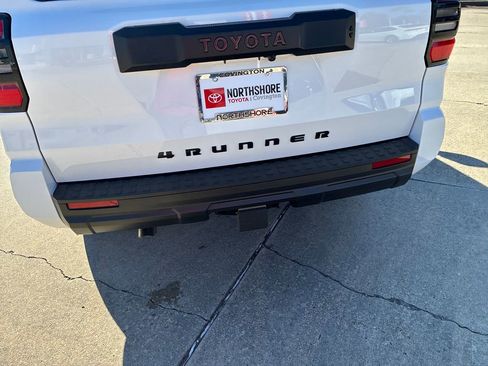 New 2026 Toyota 4Runner SR5 image 6